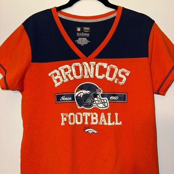 NFL Team Apparel Denver Broncos Women’s V Neck Tee Size Large EUC - Picture 3 of 9